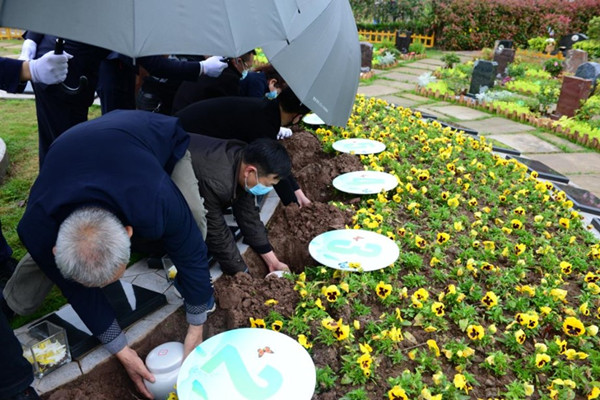 2021年重庆璧山区公益生态葬活动在重庆西郊福寿园举行 第7张