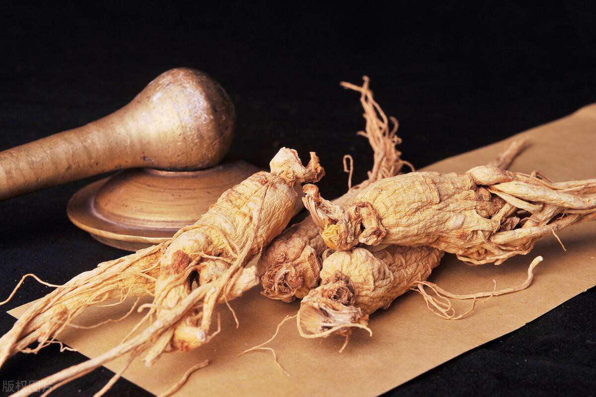 雪上一枝蒿_雪上一枝蒿的功效与作用_雪上一枝蒿的图片_百草汇