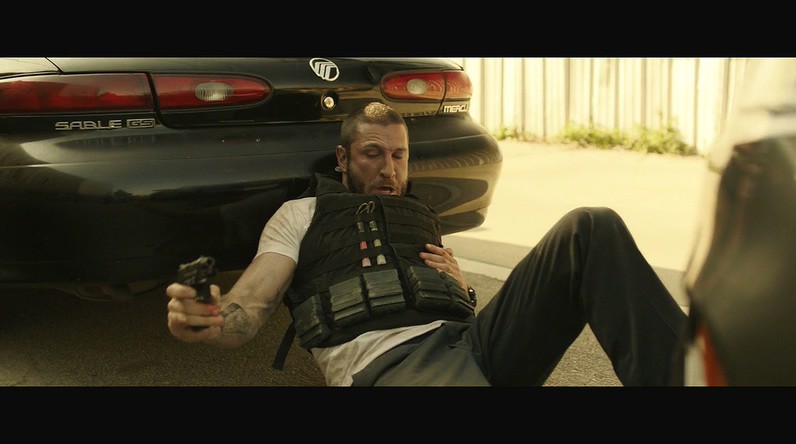 2018惊悚犯罪《贼巢》BD720P.英语中英双字截图