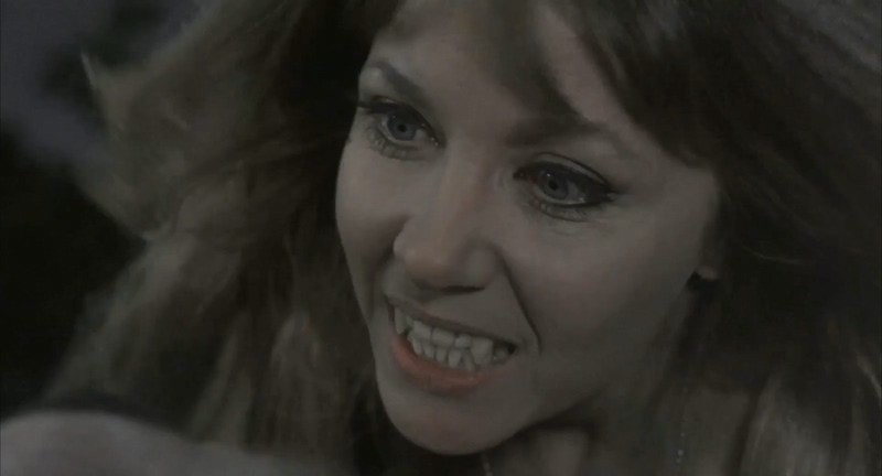1970悬疑惊悚《吸血鬼情人》BD1080P.英语中英双字截图