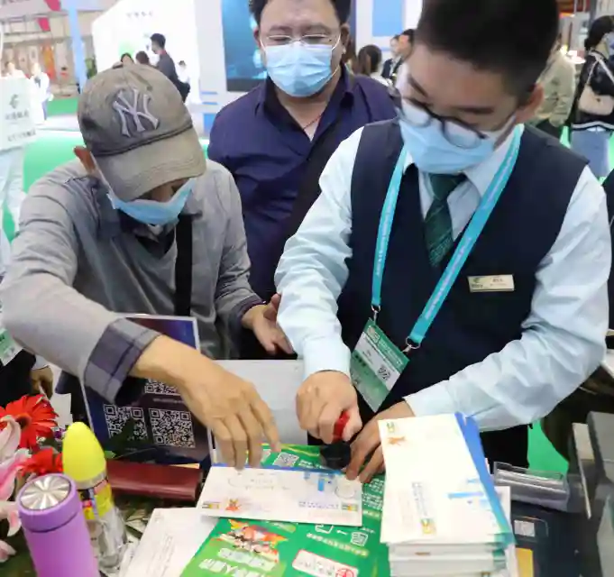 为集邮爱好者提供加盖纪念邮戳服务_副本_副本.jpg