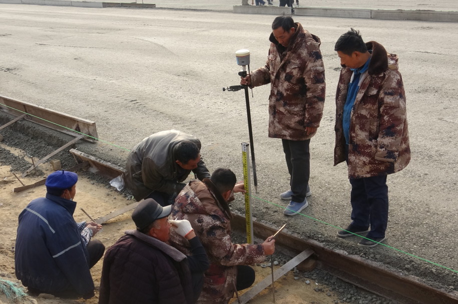 S319项目-寒风凛冽加油干，热火朝天修路忙(图8)