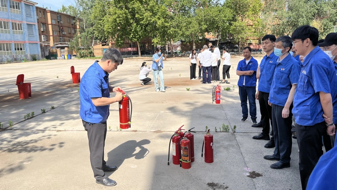 灭火器使用讲解.jpg