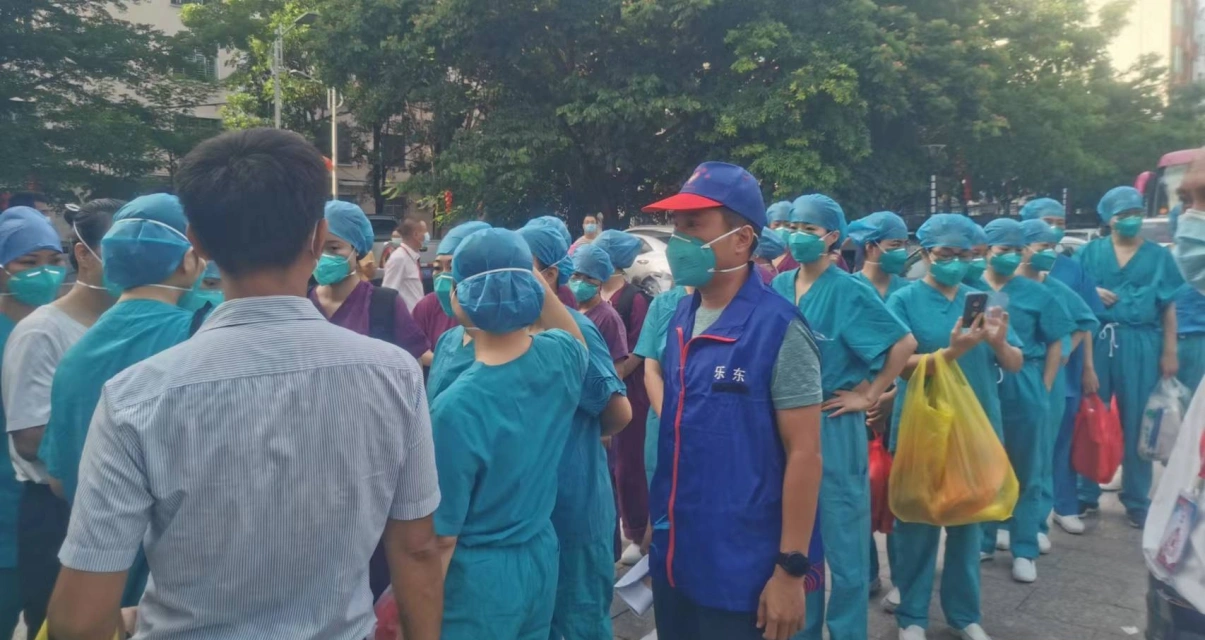 （文龙）响应号召，前往志愿服务场地_副本.jpg