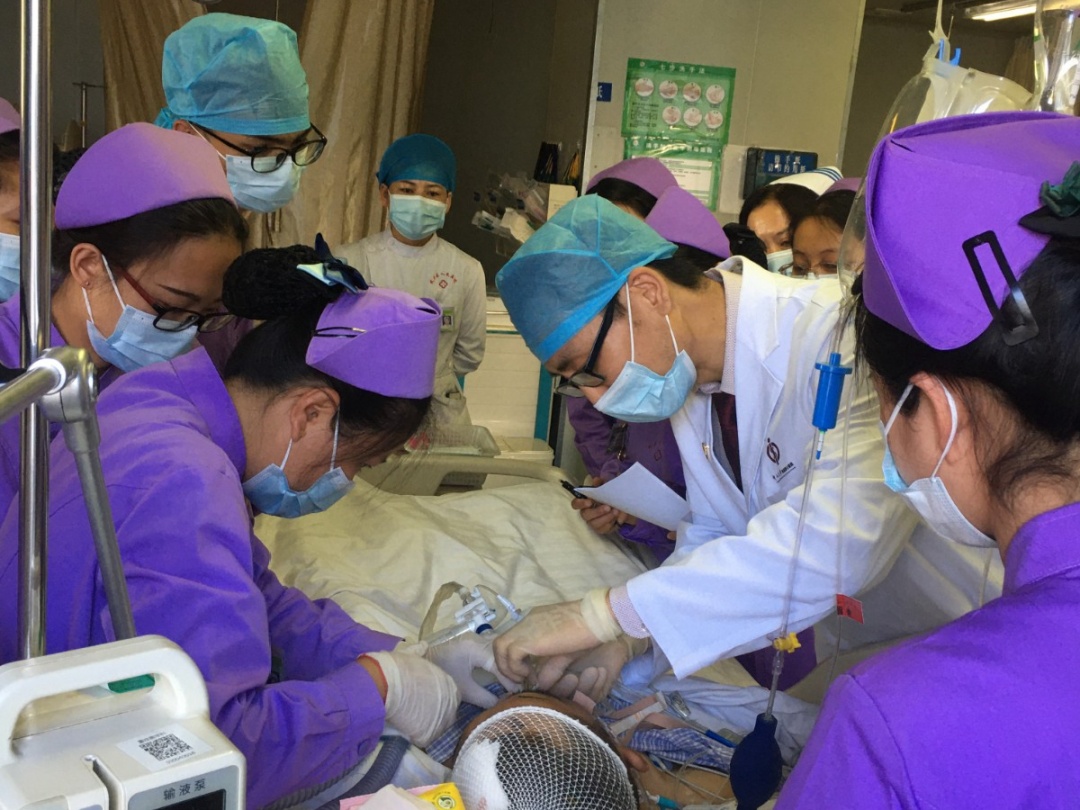 雍安护士长指导.jpg