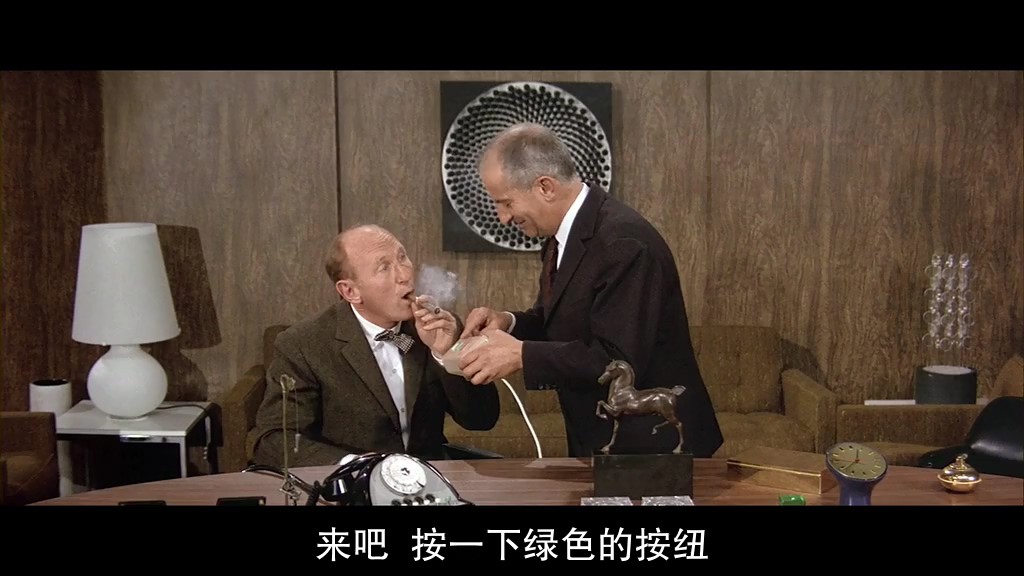 1965犯罪喜剧《暗度陈仓》BD720P.国法双语中字截图