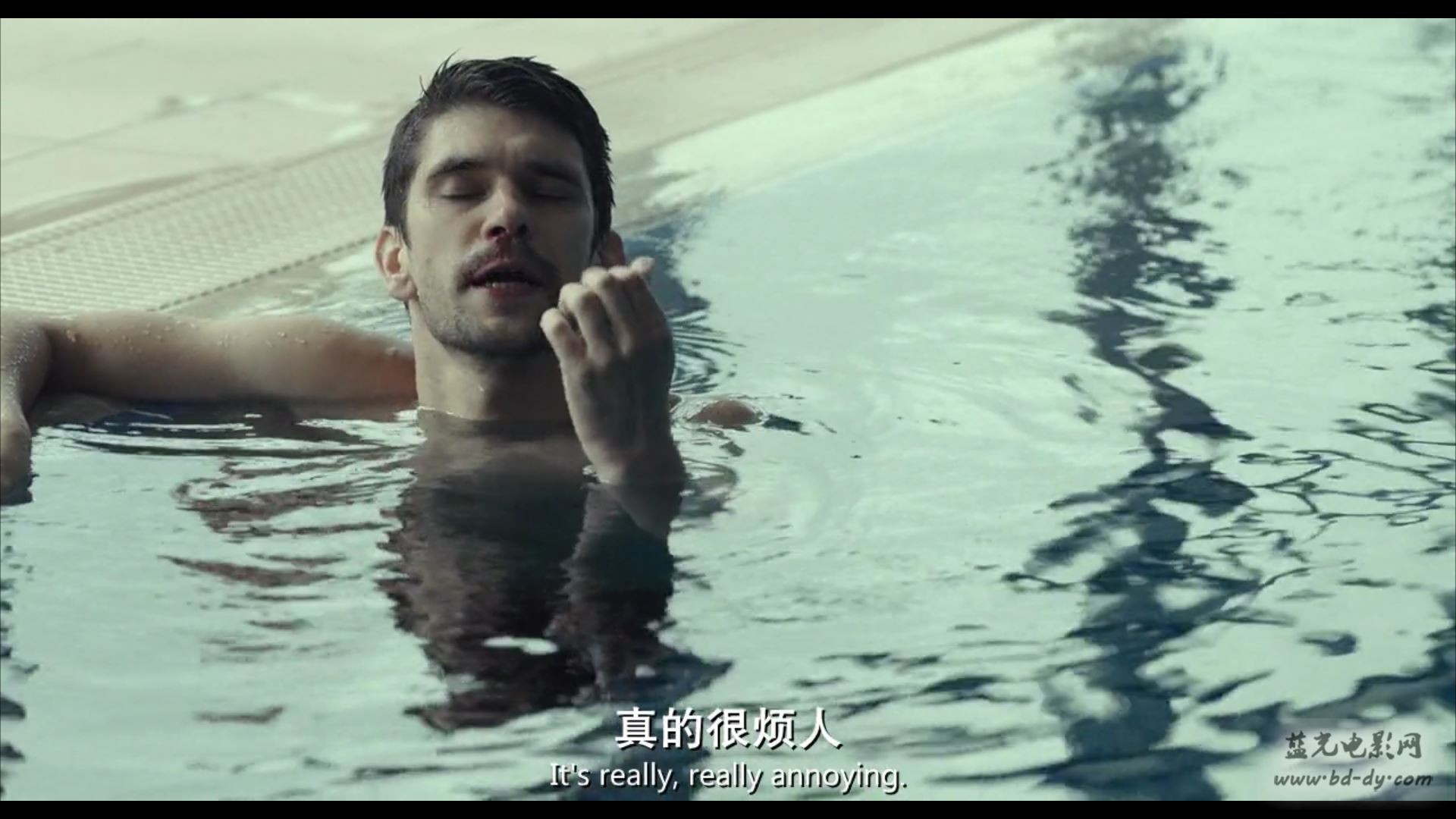 《龙虾/单身动物园》2015高分科幻爱情.BD720P.高清中英双字截图