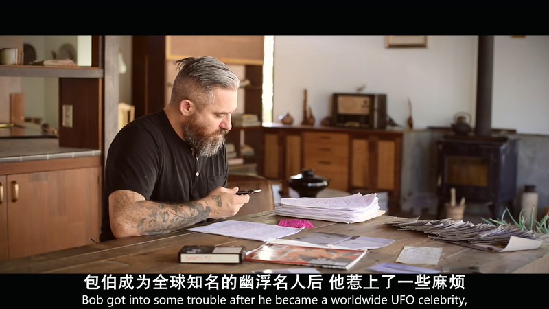 2019美国纪录《鲍勃·拉扎：51区和飞碟》HD720P&HD1080P.英语中英双字截图
