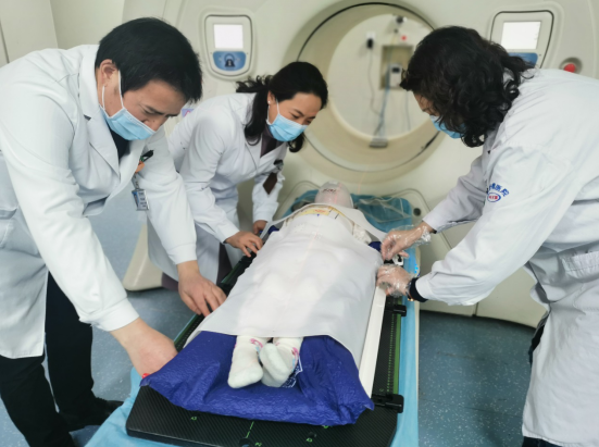 整合医学中心儿童肿瘤整合医学团队已为多名患者顺利实施精准放疗技术