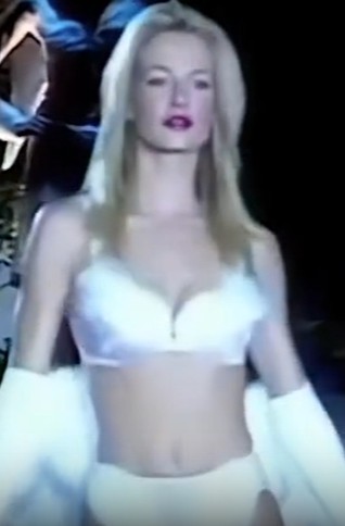 维多利亚的秘密1998时装秀封面图