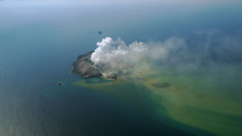 火山：法卡里营救剧照