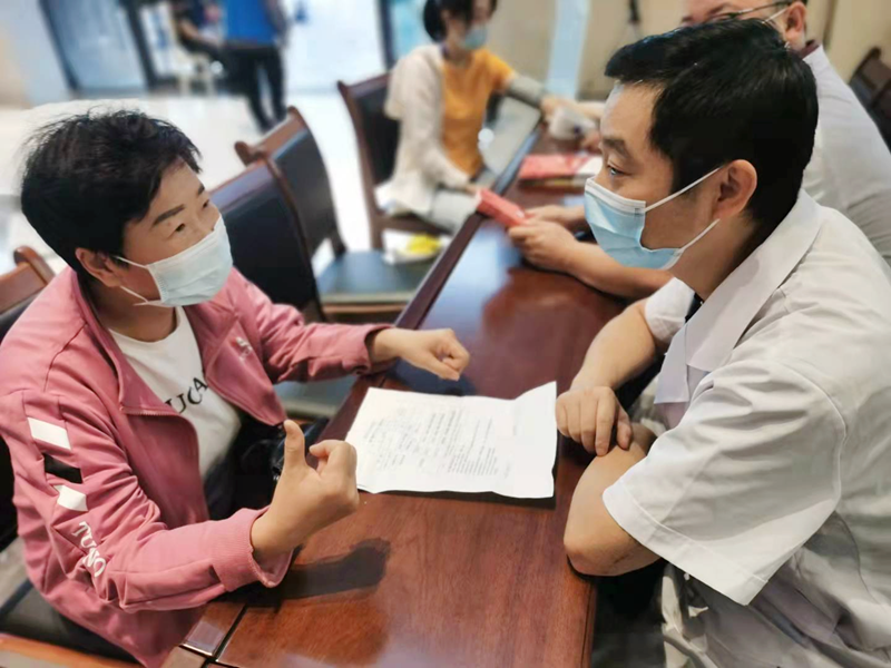 我院开展消化道早癌宣传周义诊活动(图2)