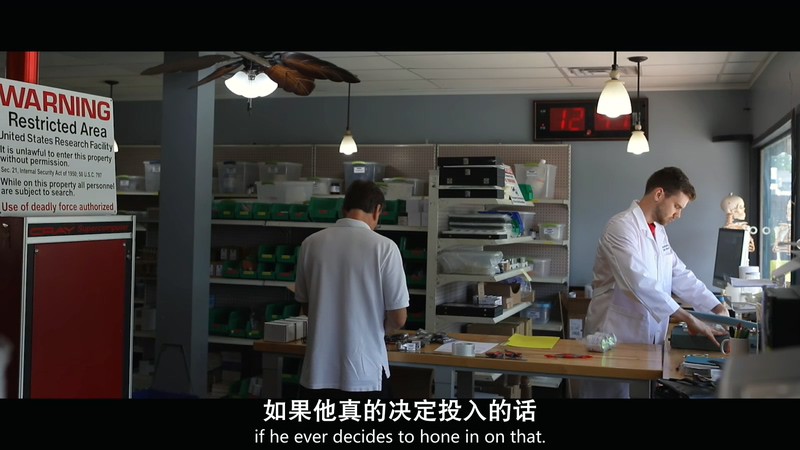 2019美国纪录《鲍勃·拉扎：51区和飞碟》HD720P&HD1080P.英语中英双字截图