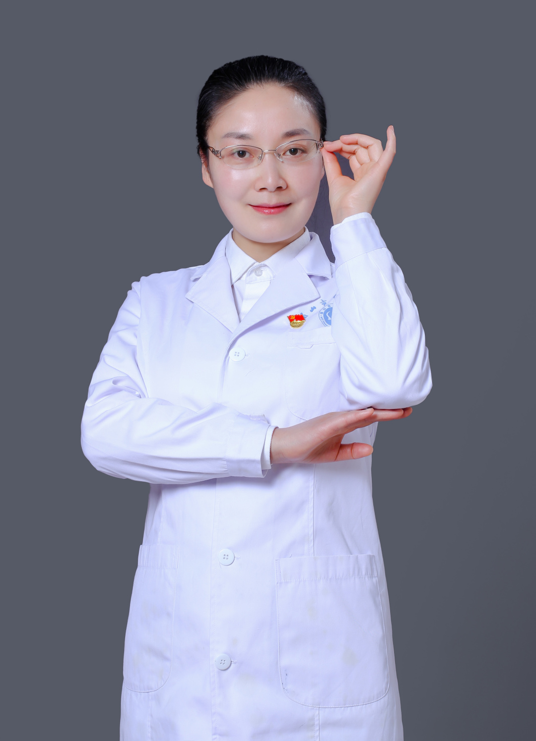 2021 年全市中医药工作会召开，眉山市中医医院又多五位名中医受表彰！