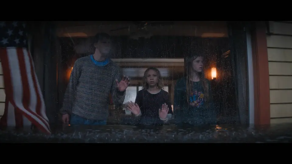 2026恐怖惊悚《狂鲨风暴》HD1080P.英语中英双字截图