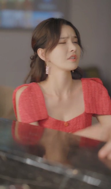 重生后我嫁给前夫宿敌封面图