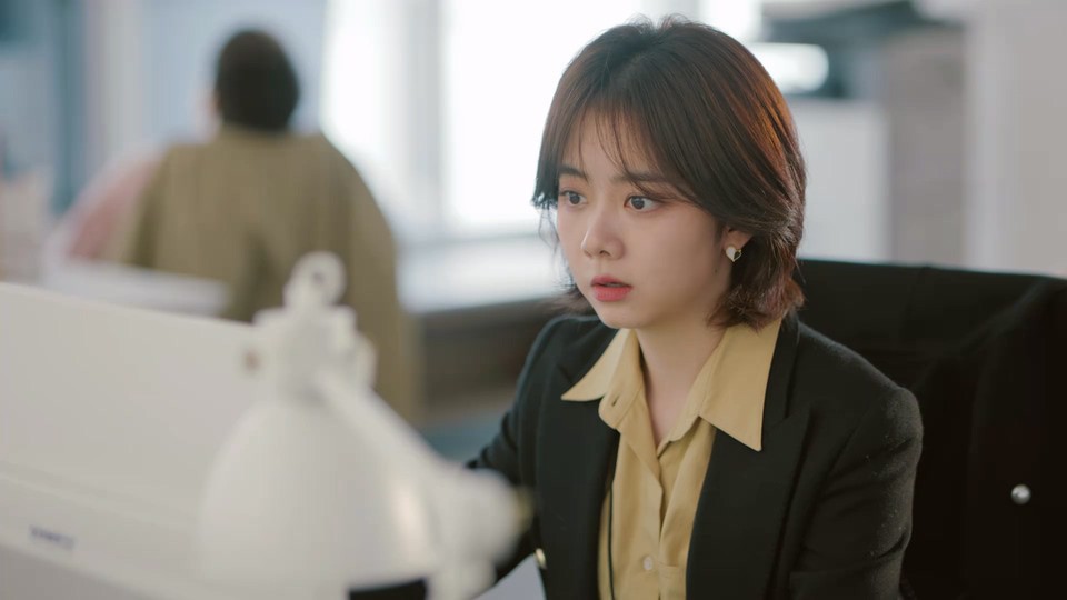 2024国剧《你比星光美丽》40集全.HD1080P.国语中字截图