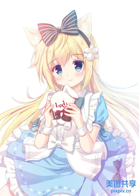 手里拿着纸杯蛋糕的猫耳朵动漫女孩