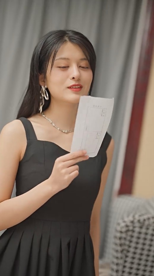 新：离婚后，我被前夫舅舅宠坏了封面图