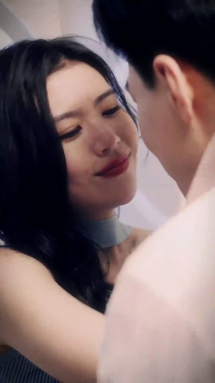 神秘的妻子封面图