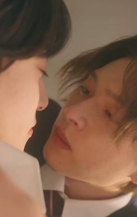 我的男朋友想对我们的关系保密封面图