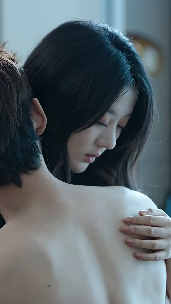 叶秘书的厉总很粘人封面图