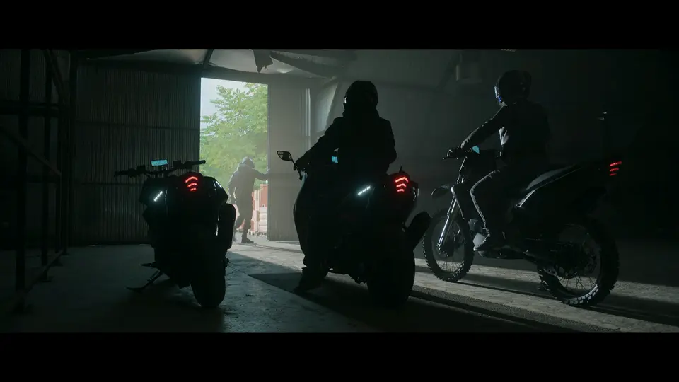 2024犯罪动作《逆风女车神》HD1080P.法语中字截图