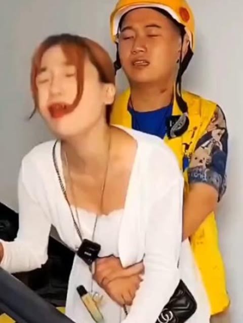 富婆的专属外卖员封面图