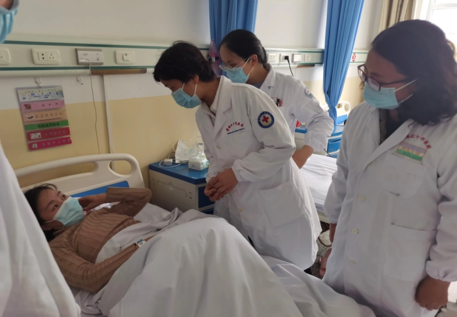 青海红十字医院血液风湿免疫科开展下沉基层医疗帮扶活动