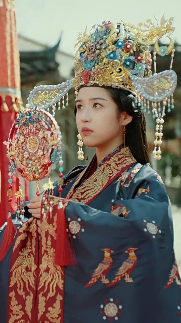 穿书后反派大佬偏宠我封面图